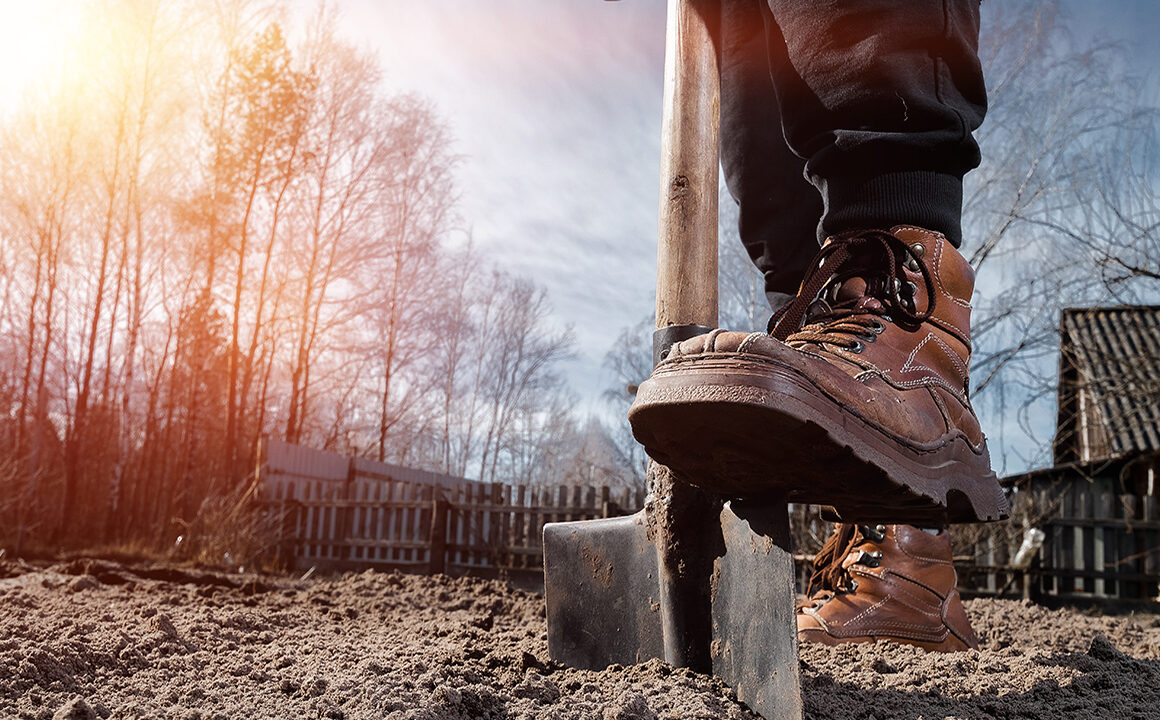 Red Wings Shoes – The Perfect Blend of Utility & Style Through The Years Red Wings Shoes – The Perfect Blend of Utility & Style Through The Years
