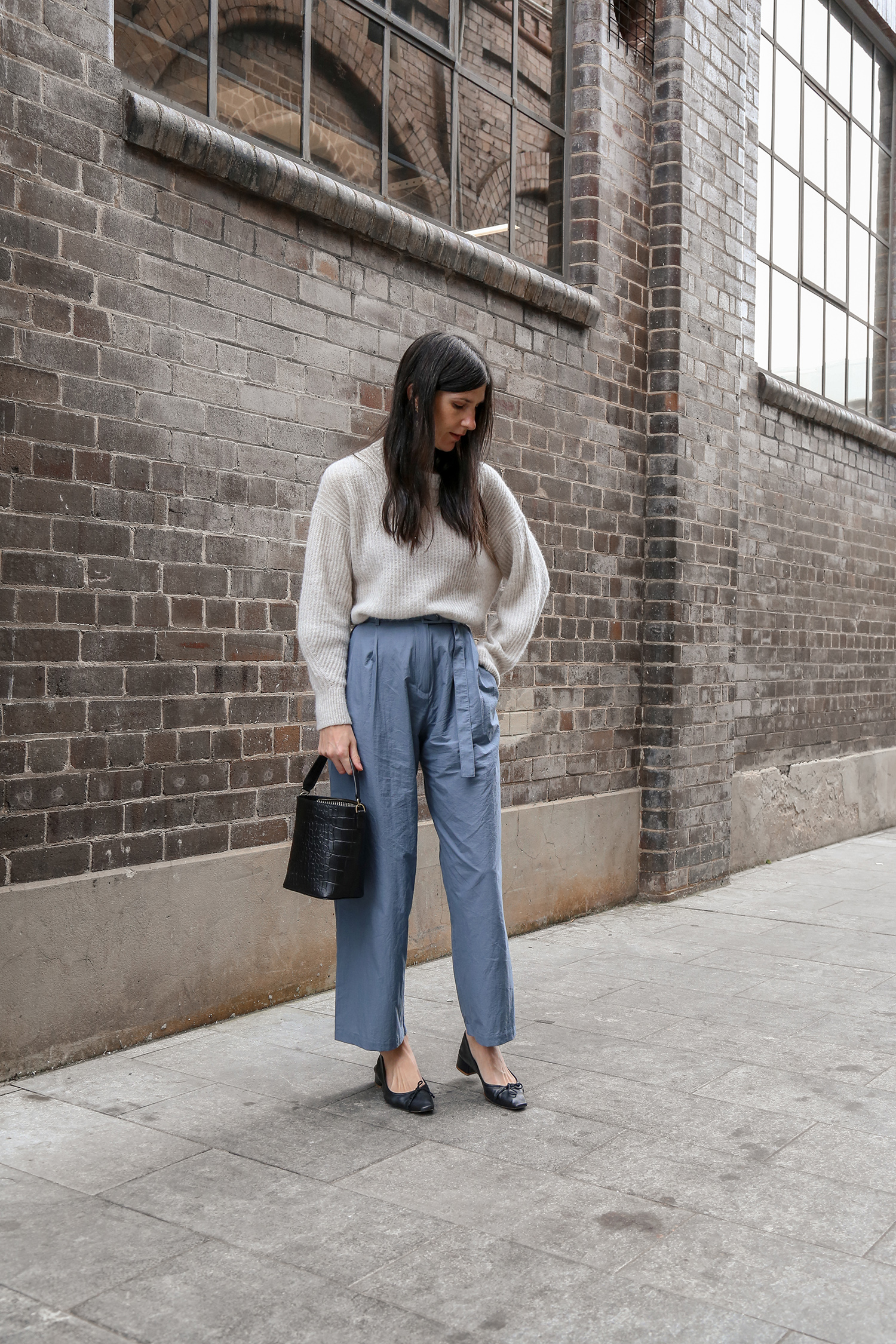 An easy way to add colour to your outfits An easy way to add colour to your outfits