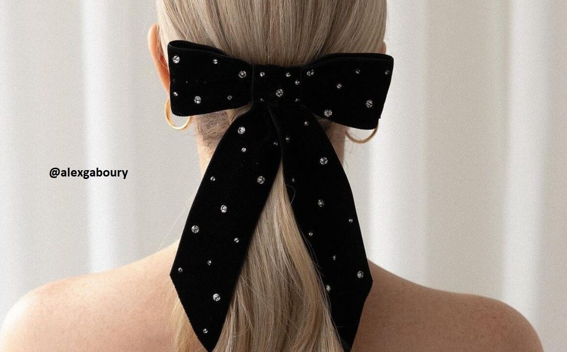 The Chicest Hair Equipment To Put on All through The Vacation Season
